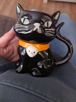 Halloween mug/note pad.