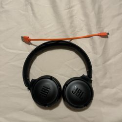 JBL Adjustable Bluetooth Wireless Headphones