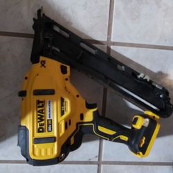 Dewalt 20v Max Xr 15 Gauge Angle Finishing Nailer 