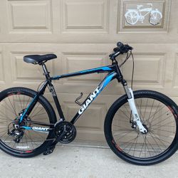 Giant ATX 27.5 Mountain Bike