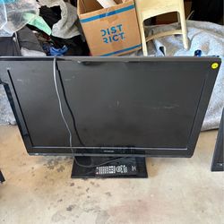 32” Panasonic tv with remote ..