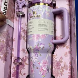 Stanley x LoveShackFancy 40oz Tumbler (Floral Purple) – New in Box