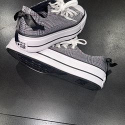 Converse Women 7.5