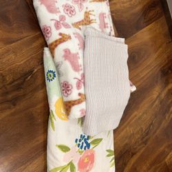 Baby Girl Blankets Light Use