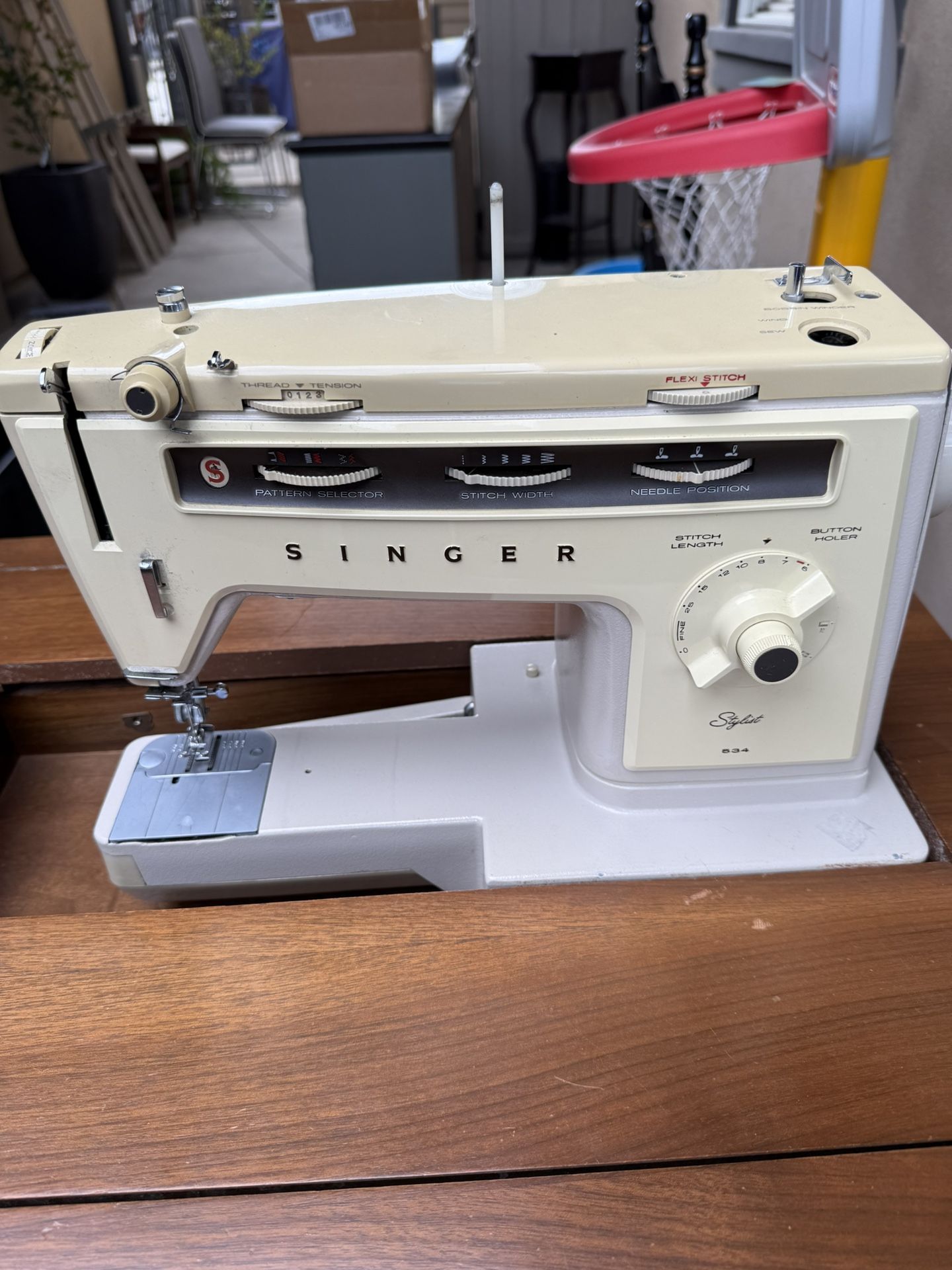 Singer Sewing Machine