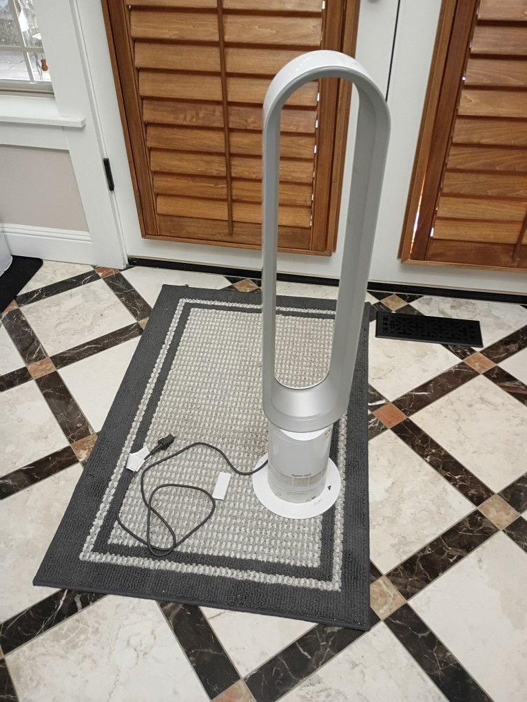 Dyson  Cool Tower Am07 Fan Wir Remote 