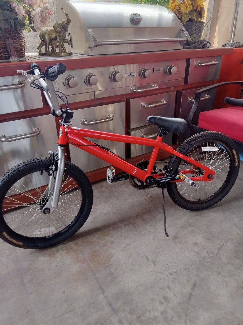 BMX BIKE MONGOOSE TIRES SIZE 20