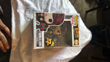 Funko Pop Elvira & Gonk #1648 Exclusive