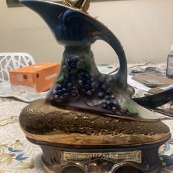 1977 Golden Jubilee J Beam Filled Collector Item 