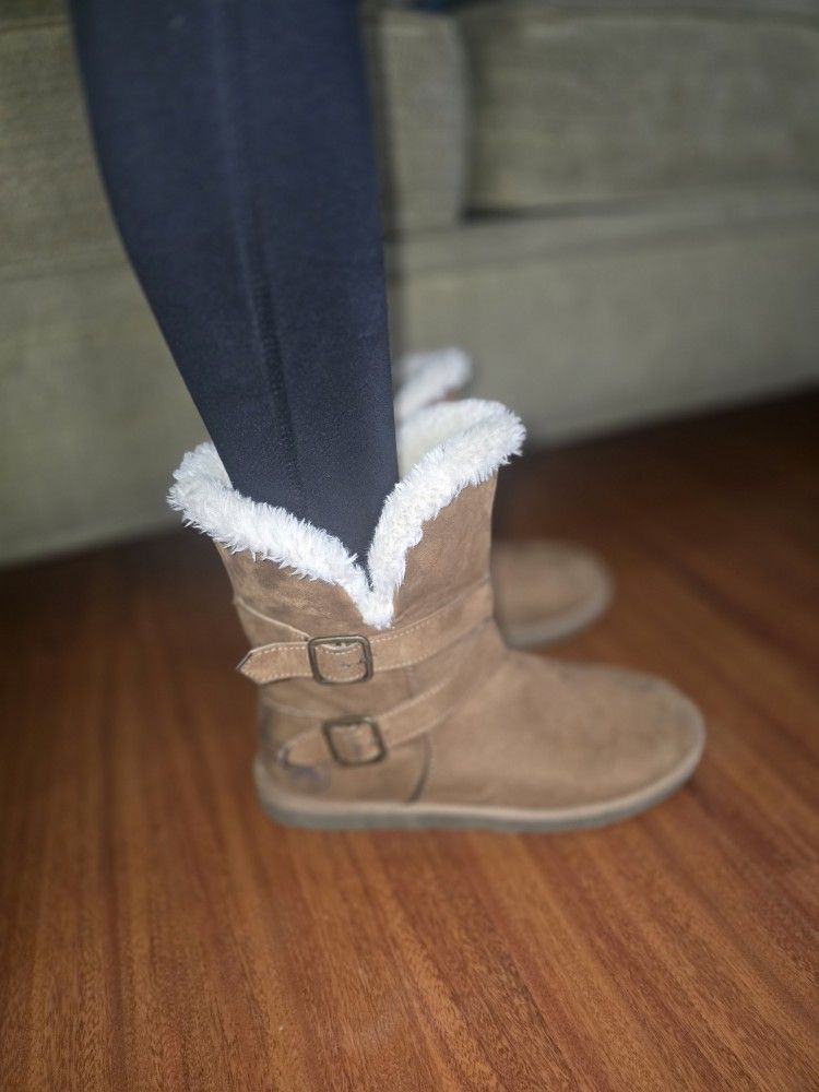 Woman's Boots