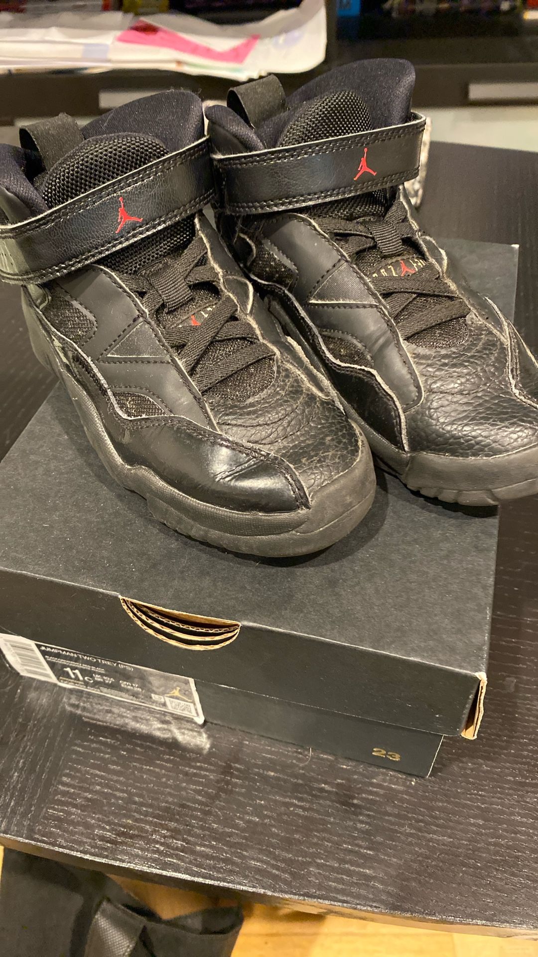 Jump man Two Trey 11c