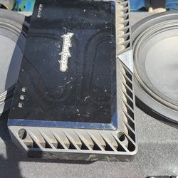 2x 12in Type R Alpine Subs And RockFord T1500 Amp