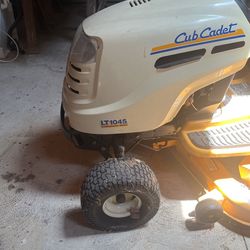 Cub Cadet Lawn Tractor