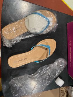 Women’s Size 6 Sandals. New.