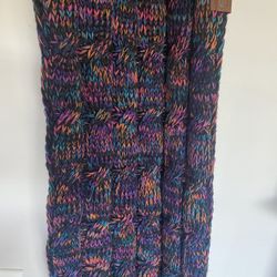 Beautiful CC Infinity Scarf New