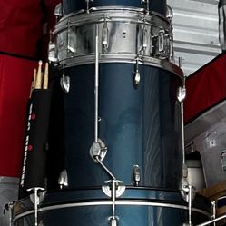 Full Set Of Drums 