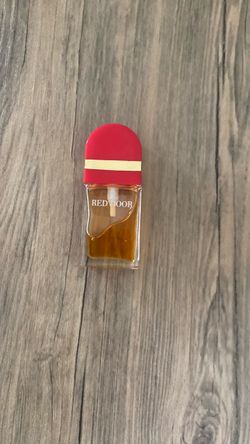 Red door Elizabeth Arden perfume