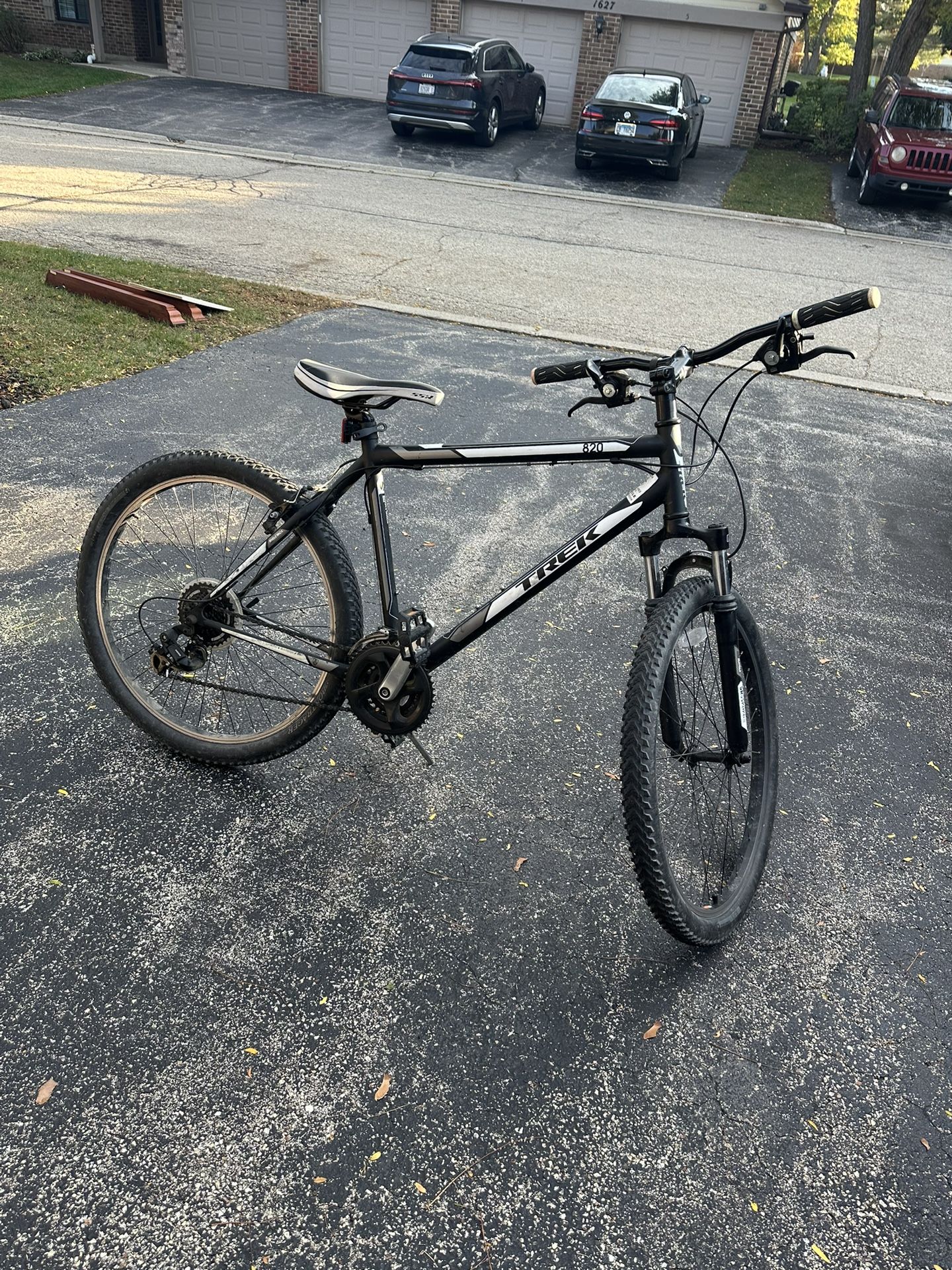 Trek Bike 820 ($100)