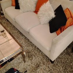 1 Nice Sofa