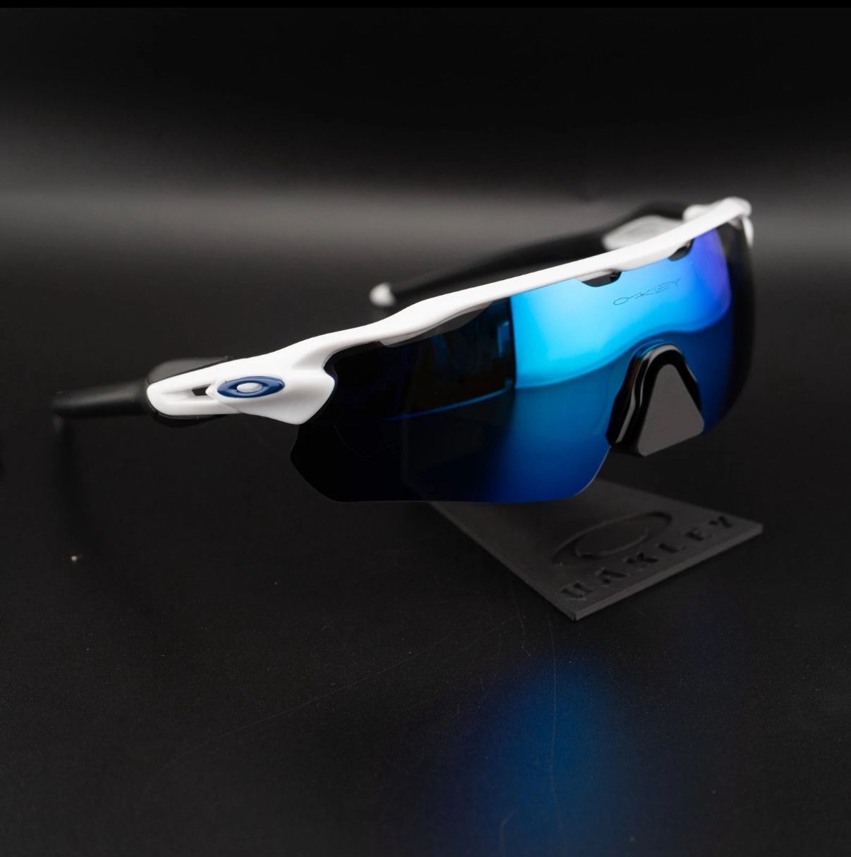 Oakley Radars 
