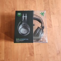 Razer Nari Essential Wireless 7.1 Surround Sound Gaming Headset: