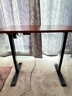 Flexispot standing desk - Adjustable height - with chair