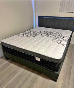 New queen bed