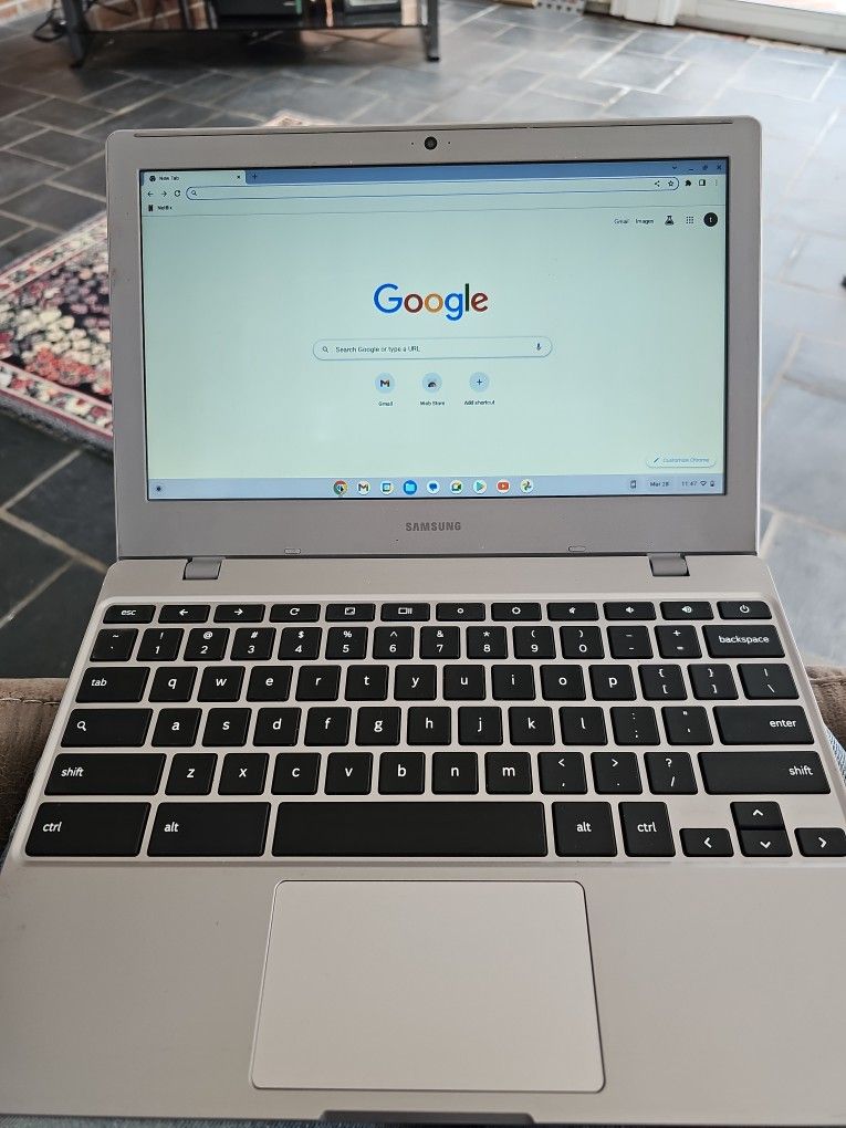 Samsung CHROMEBOOK.  