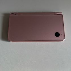 Nintendo DSi XL 
