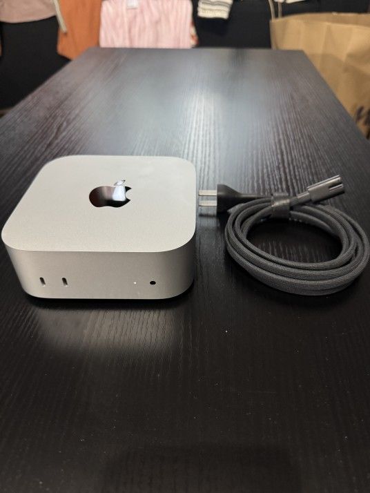 APPLE MAC MINI M4: 10‑CORE CPU & 10‑CORE GPU: 16GB RAM, 256GB SSD - “LIKE NEW”