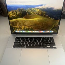 2019 MacBook Pro 16 Inches 512Gb 32GB Battery Count 168