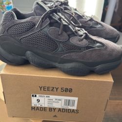 Yeezy 500 Utility Black 