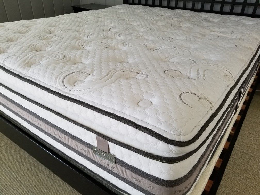 Serta iseries Cal King pillowtop mattress