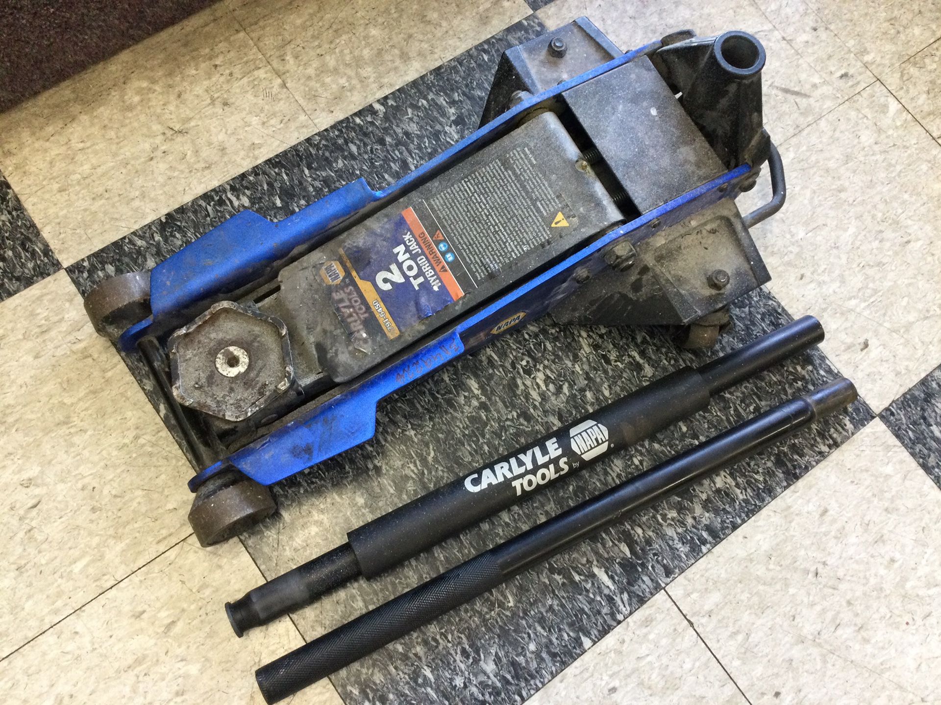 NAPA CARLYLE TOOLS 2 TON HYBRID HYDRAULIC FLOOR GARAGE JACK