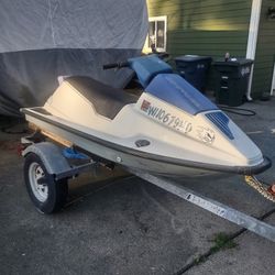 3 Skis 2 Trailers Or? 