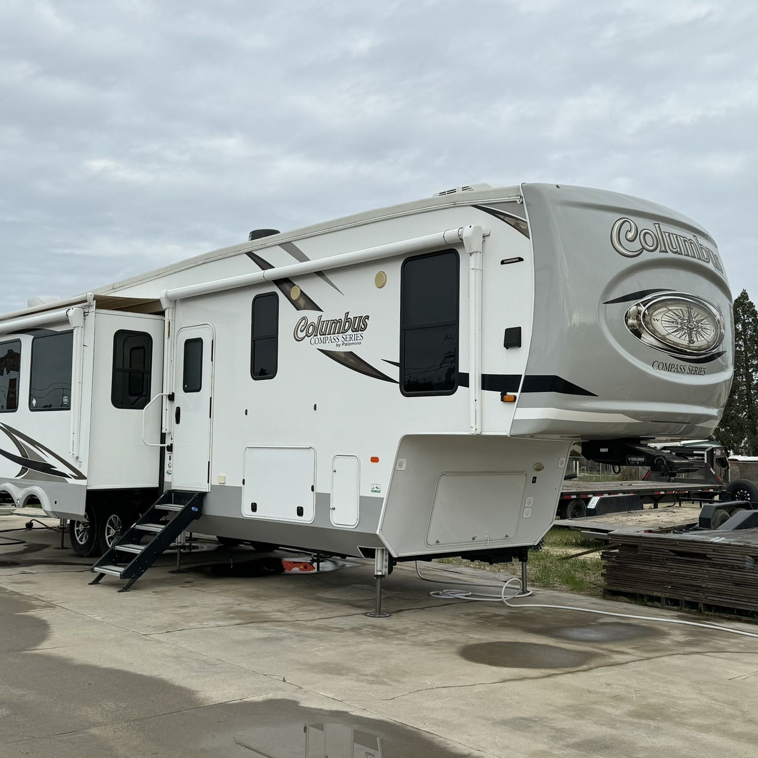 2020 Columbus Compass F374BHC