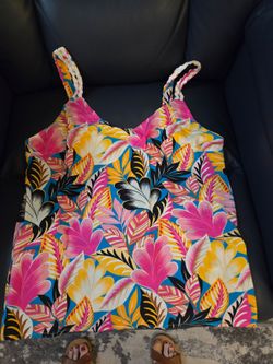 Brand New Women's Cupshe Radiate Positivity Floral Top Size S
