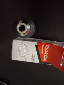 Keyless drill chuck