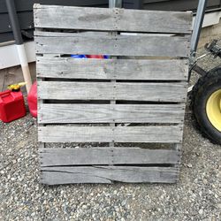 Free Wood Pallet