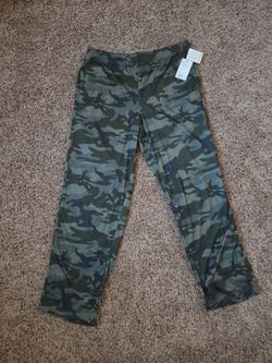 Boys 18/20 husky pajama pants with pockets green camo