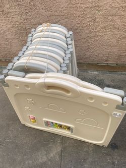Play pen