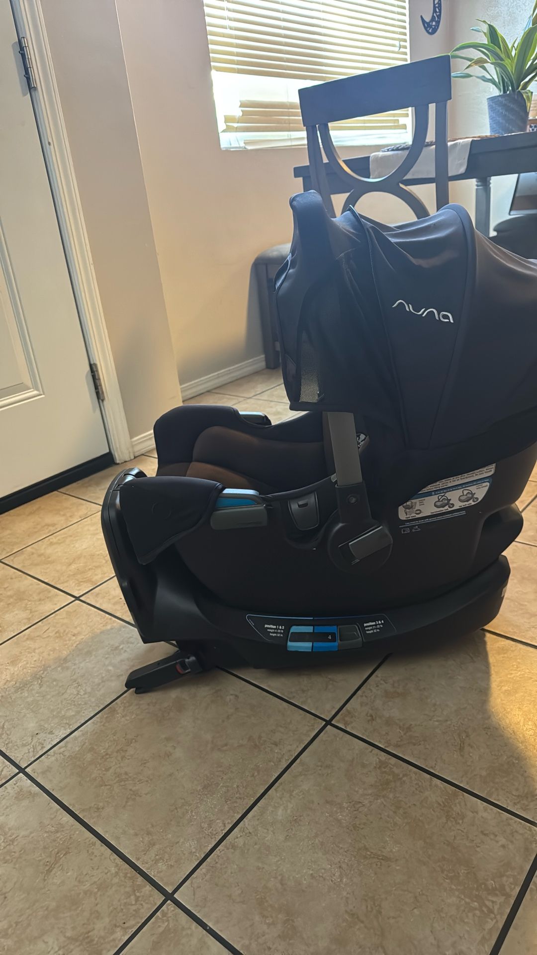 Nuna Pipa rx infant car seat + relx base