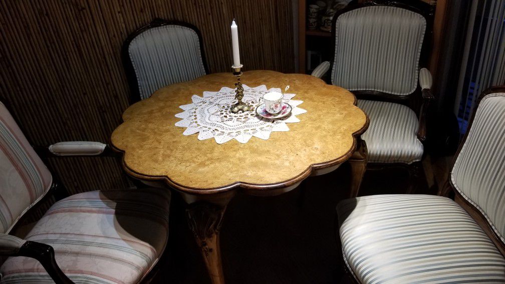 Beautiful Victorian style table and chairs
