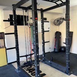 Ethos Squat Rack