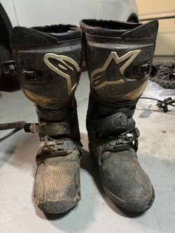 Dirtbike Boots Brand New 700$ I’ll Clean If You Buy Offer Up