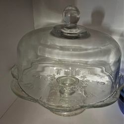 Glass cake stand with lid