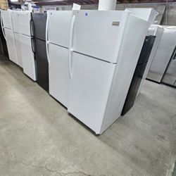 Warehouse Full Of Nice Certified Refurbish Recondition Gently Used stainless steel Appliances Washer Dryer Refrigerator Oven Stove Stackable Samsung 