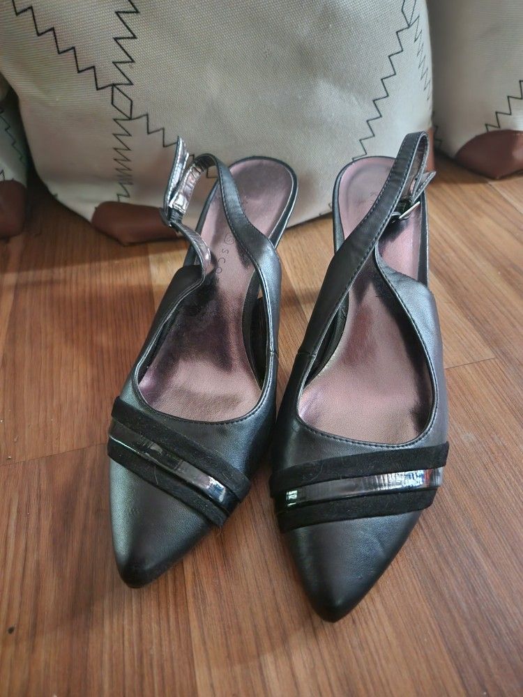 Heels - Closed Toe