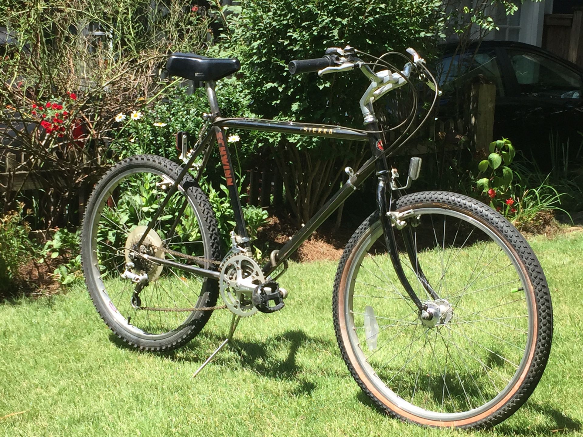 Vintage Schwinn Sierra Hardtail Mountain Bike