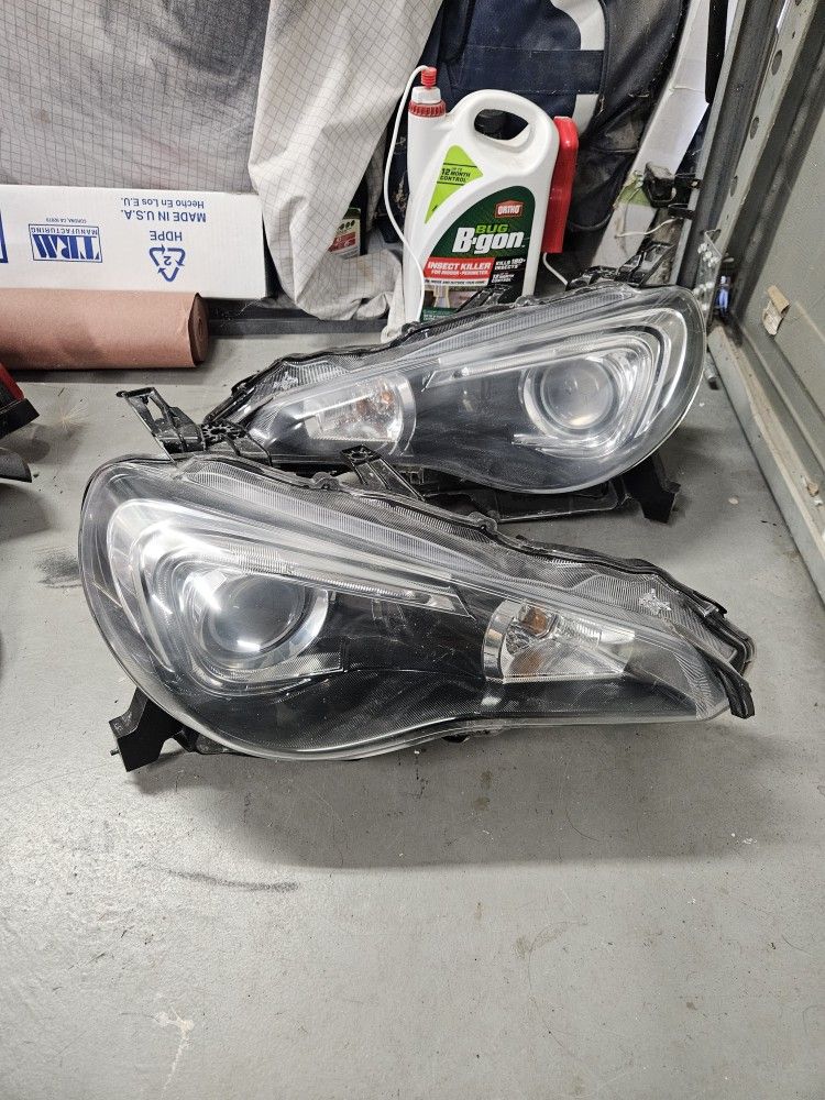 2013-2016 Subaru BRZ HID stock Headlights